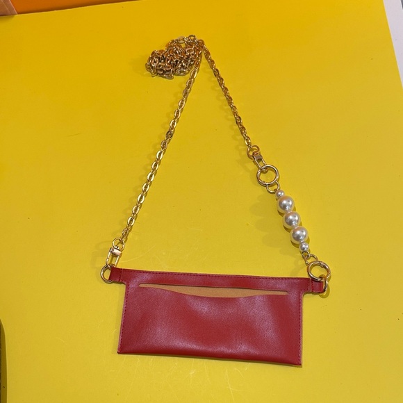 This is a strap chain unbranded for Updated wallets the flower is available now - Picture 2 of 7